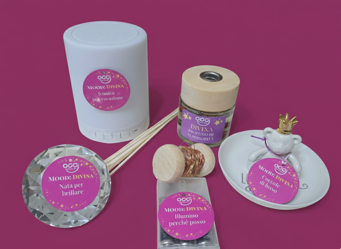 “Box regalo mood DIVINA con portagioie, luci e frasi ironiche