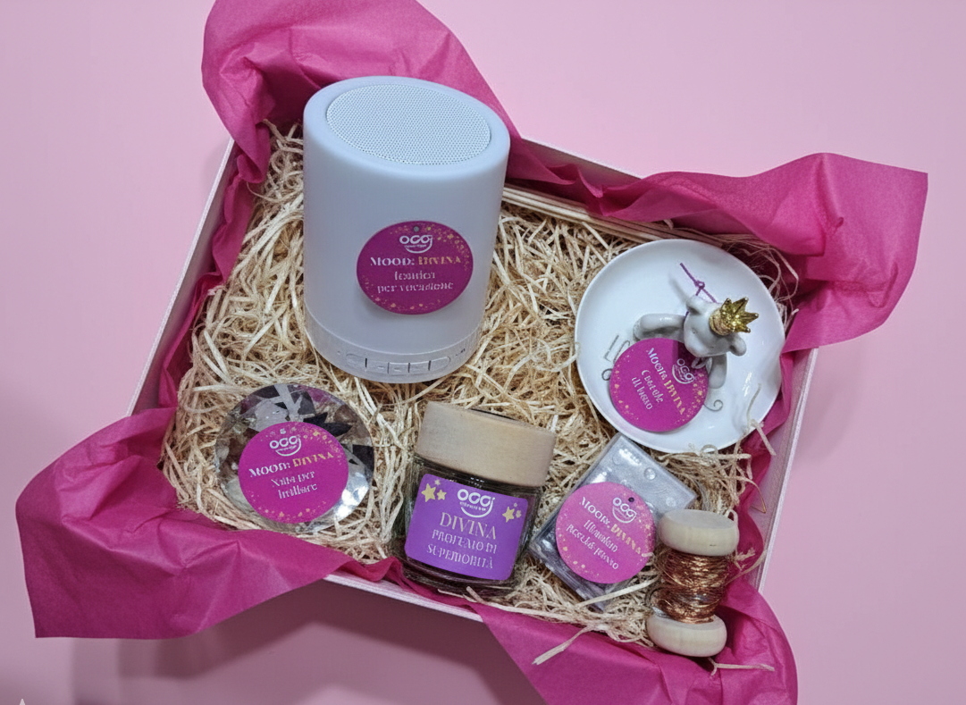 Mood Box Divina-Iconica OggiComeMiGira box regalo originale elegante ironica idea regalo
