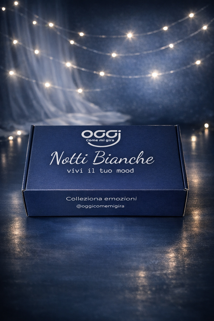 Packaging scatola Mood Box Notti Bianche con logo OggiComeMiGira - Box regalo originale